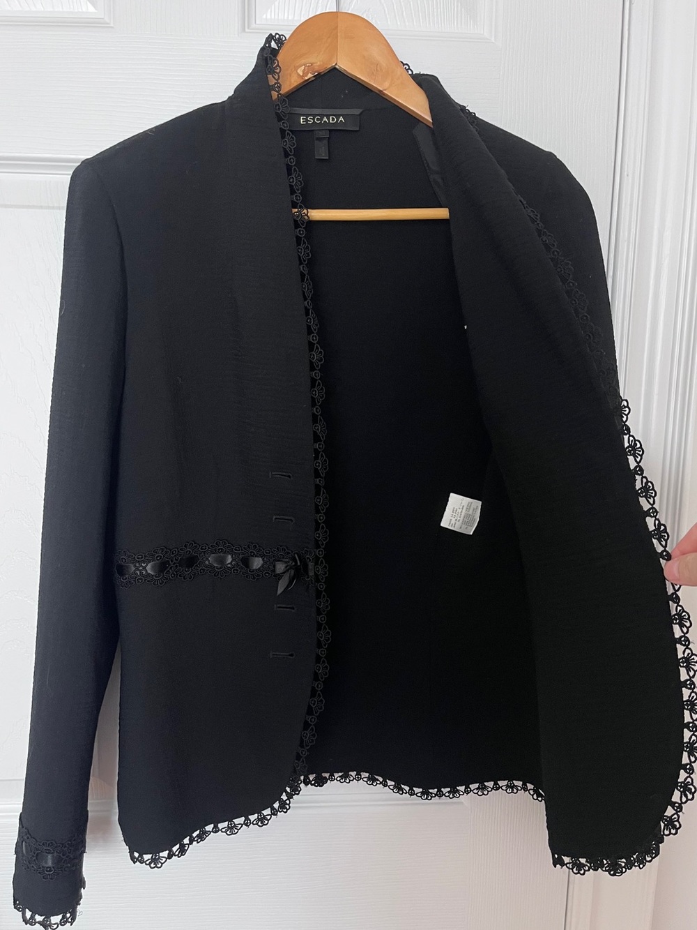 Escada Black Wool Lace-Trim Tailored Button Jacket - Picture 11 of 12